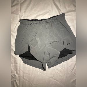 Nike | Flex essential Women’s shorts